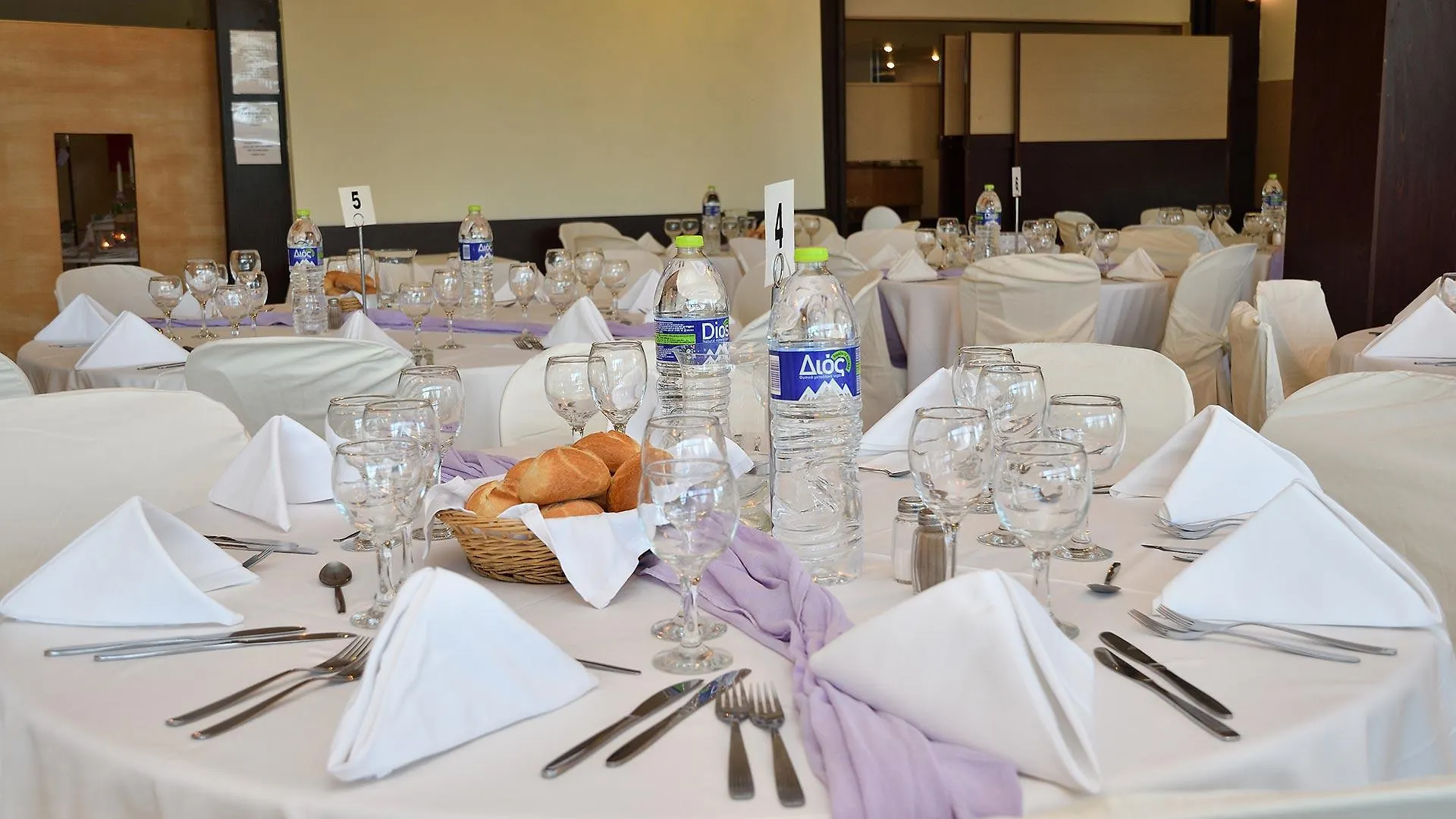 ***  Four Seasons Hotel Trilofo  Greece